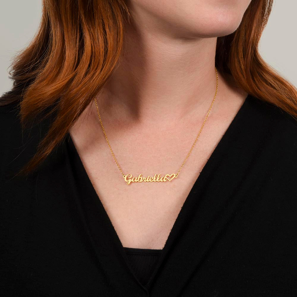 Heartfelt Charm: Personalized Name Necklace - A Special Touch in Stainless Steel or 18K Yellow Gold